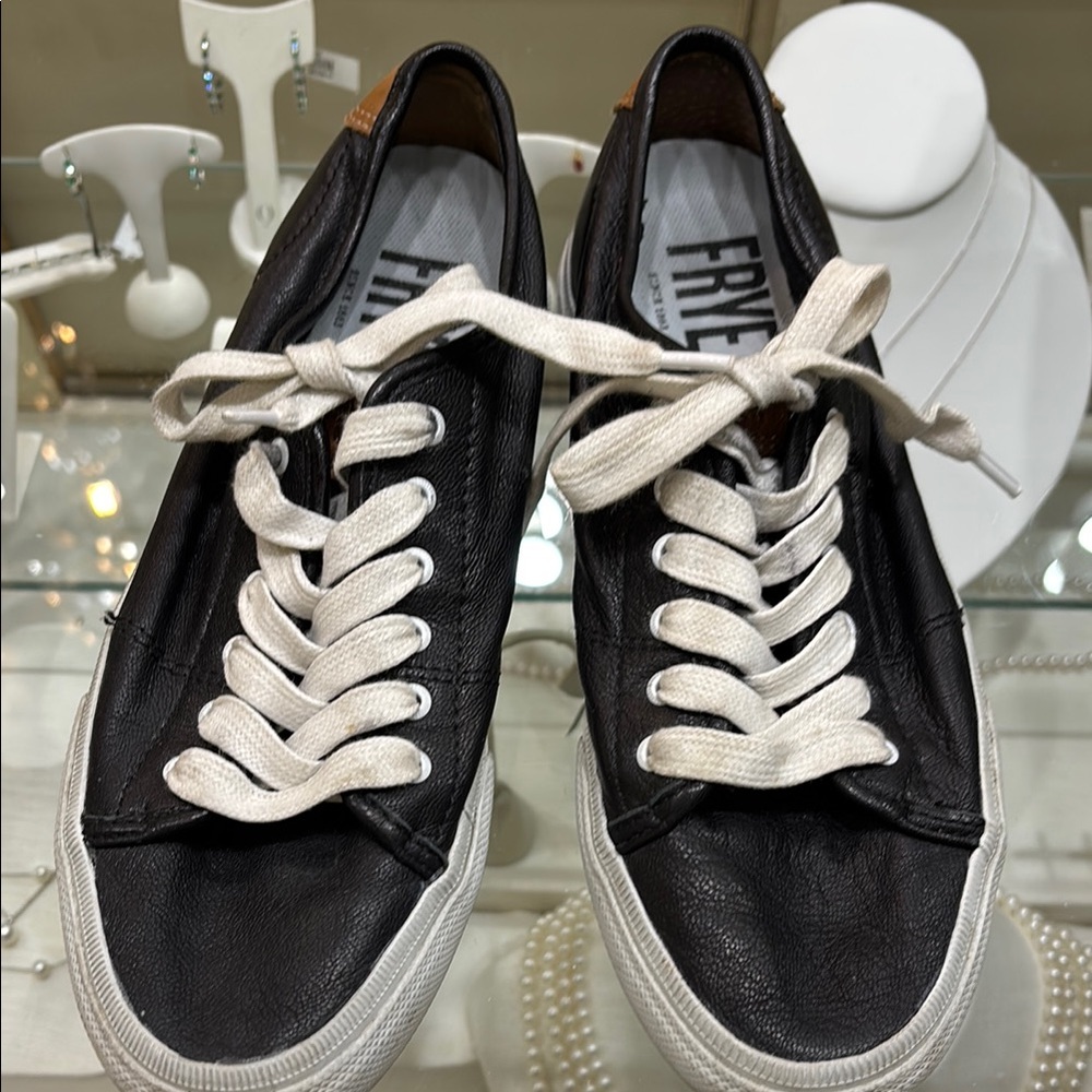 Frye Black Sneakers with Contrasting Laces and Low-Top Design
